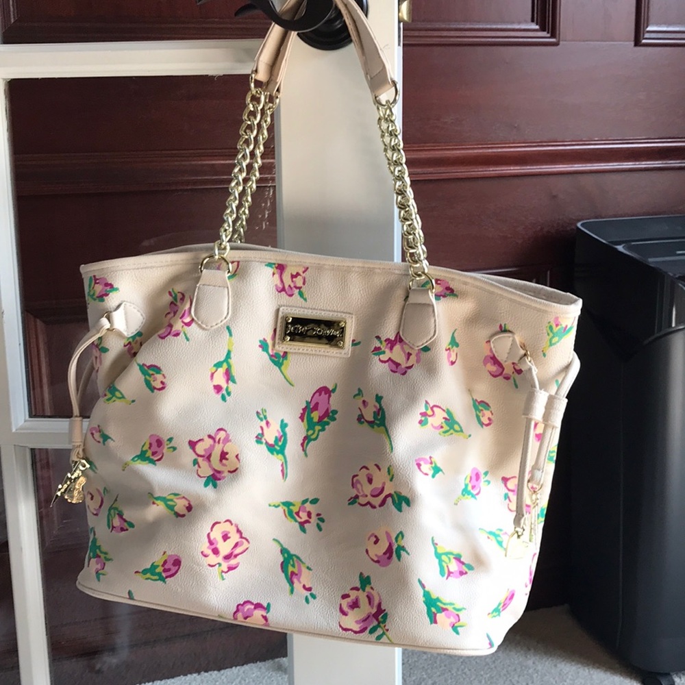 Floral purse